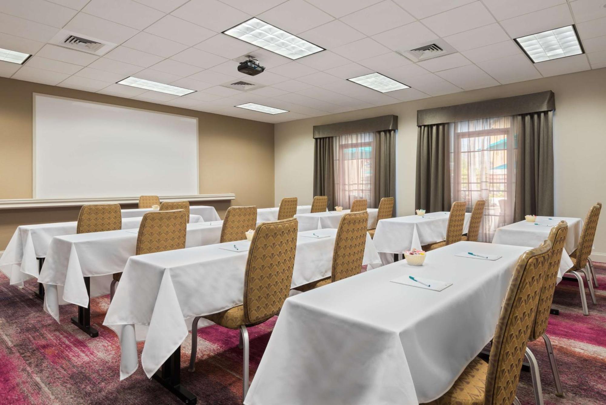 Homewood Suites By Hilton Orlando-Ucf Area Alafaya Extérieur photo