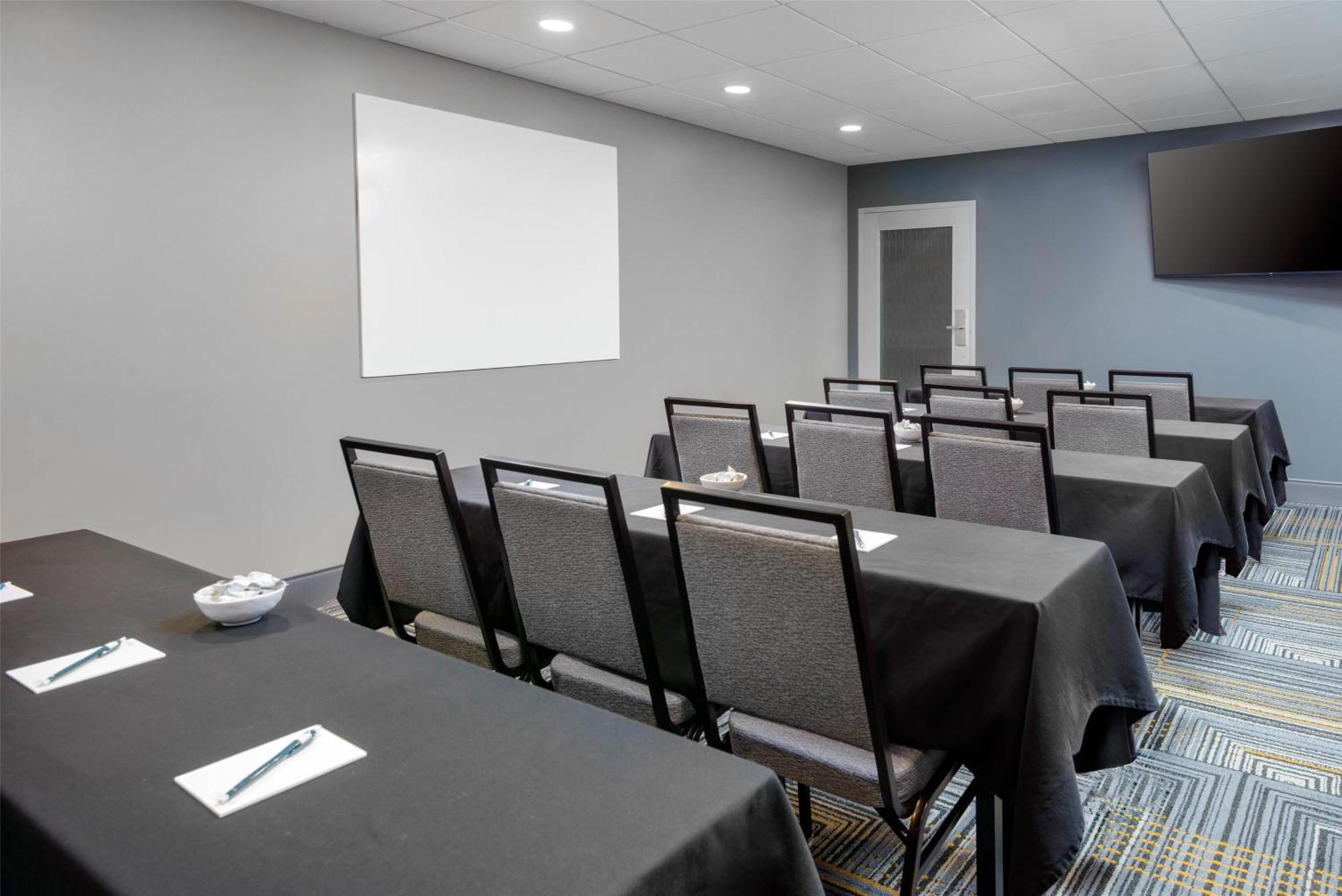 Homewood Suites By Hilton Orlando-Ucf Area Alafaya Extérieur photo